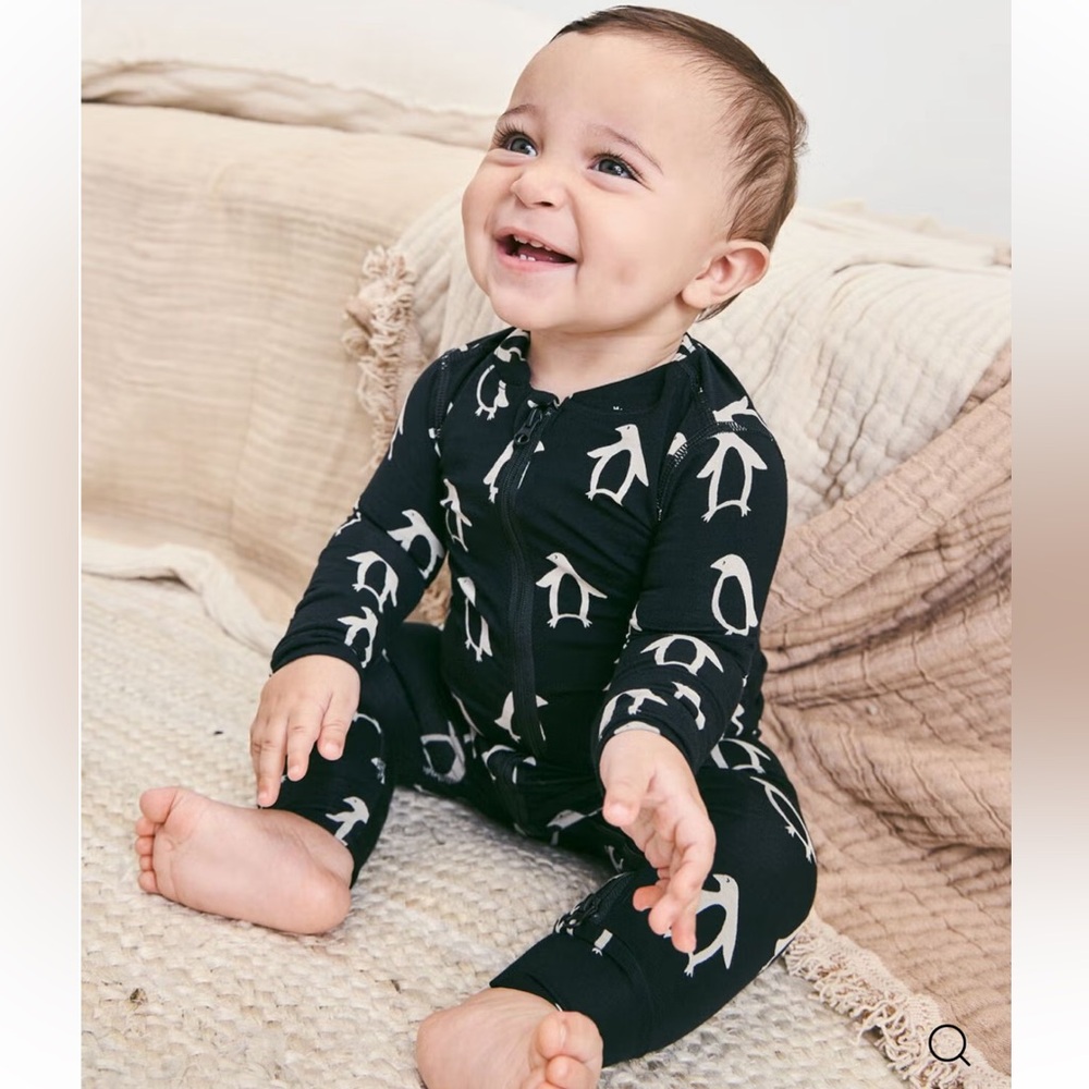 Penguin Hannasoft sleeper 6-12 months